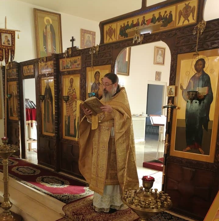 Божественная литургия в день памяти святителей Московских