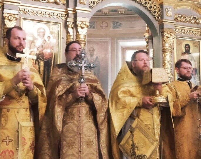 Божественная литургия в Неделю 7-ю по Пятидесятнице, день памяти святых отцов шести Вселенских Соборов