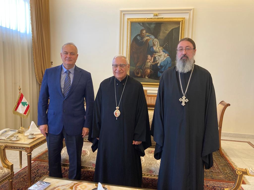 Мелькитский Патриарх встретился с представителем Русской Православной Церкви и послом России