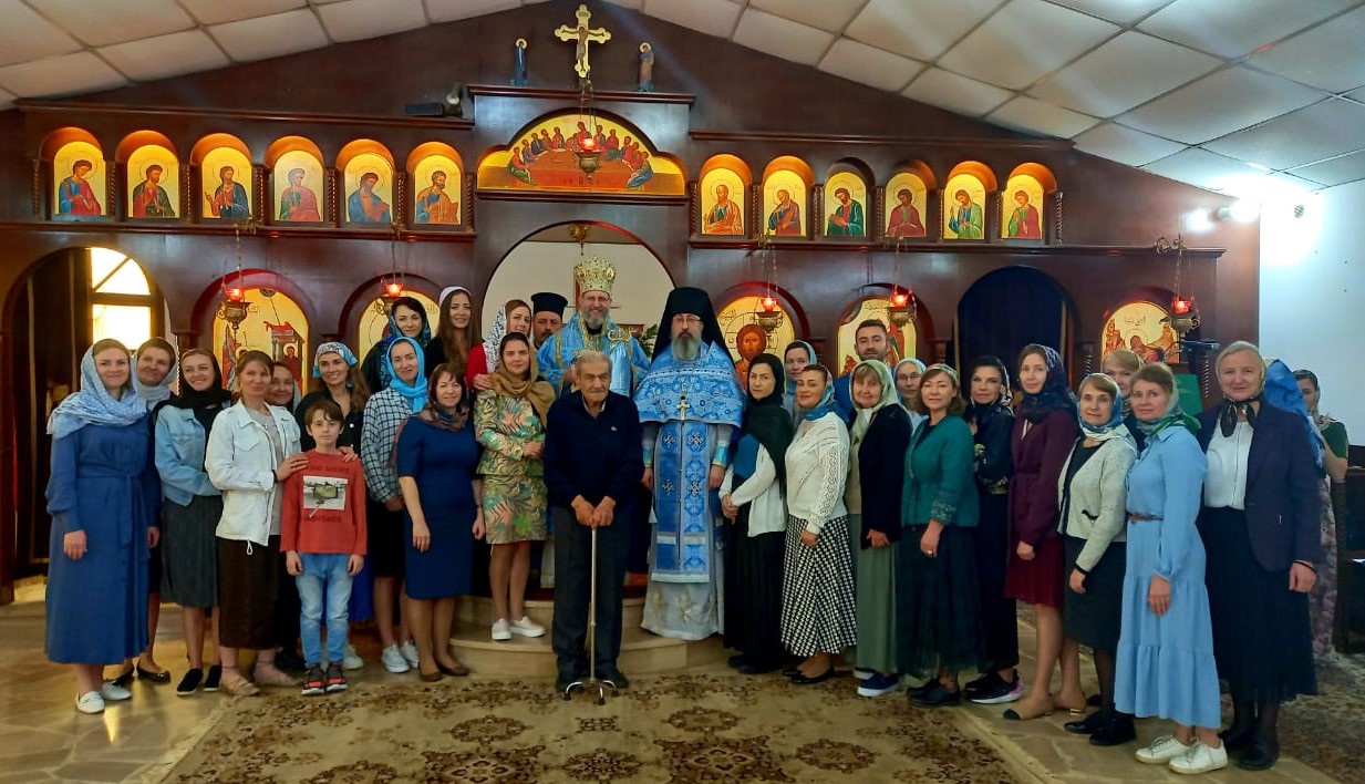 Антиохийский иерарх разделил радость праздника Благовещения с общиной бейрутского подворья Русской Церкви