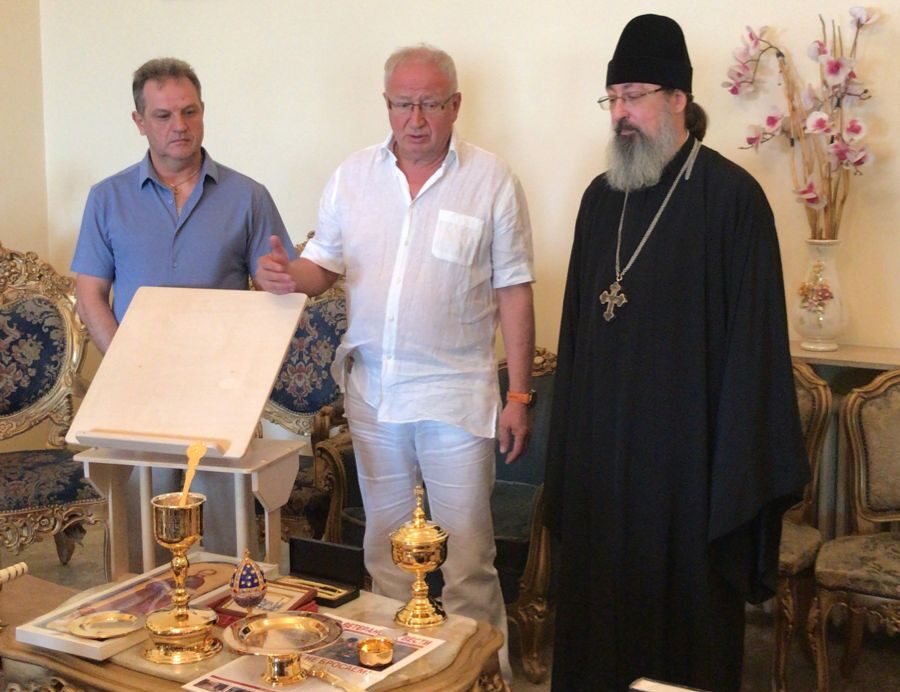 Домовому храму при Представительстве Русской Православной Церкви в Дамаске передана в дар богослужебная утварь