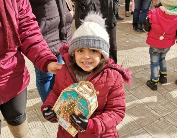Детям сирийской Маалюли привезли рождественские подарки из России
