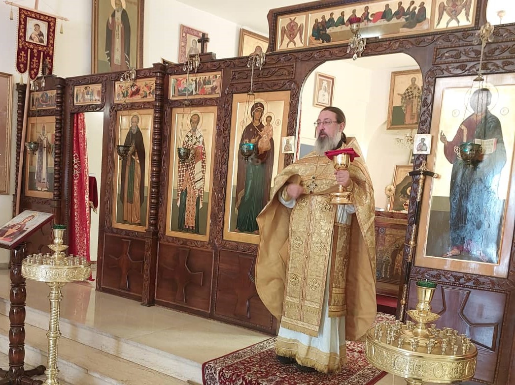 Божественная литургия в день памяти святого благоверного князя Александра Невского и преподобного Даниила Московского