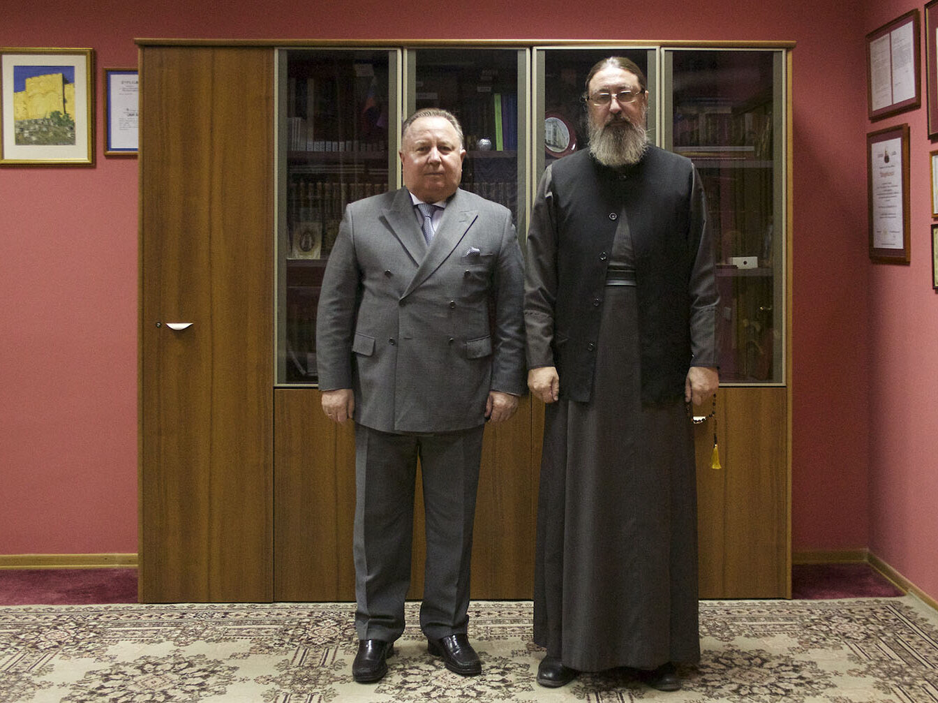 Представитель Русской Православной Церкви встретился с Президентом  Международного Фонда духовного единства народов